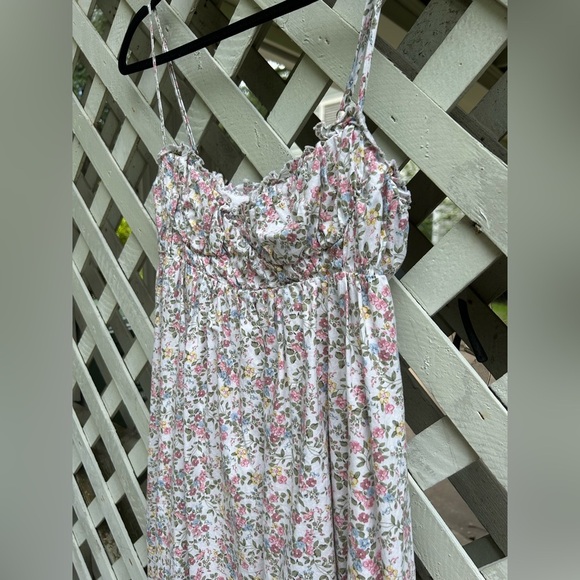 Altar’d state floral maxi dress - Picture 3 of 4